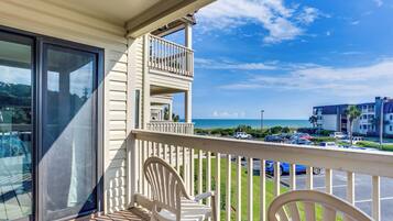 Comfort Condo, 2 Bedrooms, Balcony, Ocean View | Balcony