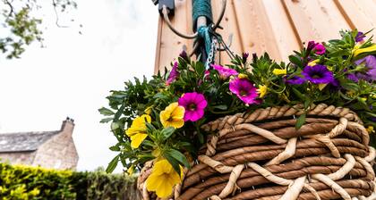 The Boathouse has fantastic country views near spectacular coastal walks
