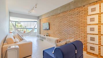 Apartamento | Sala de estar | Smart TV