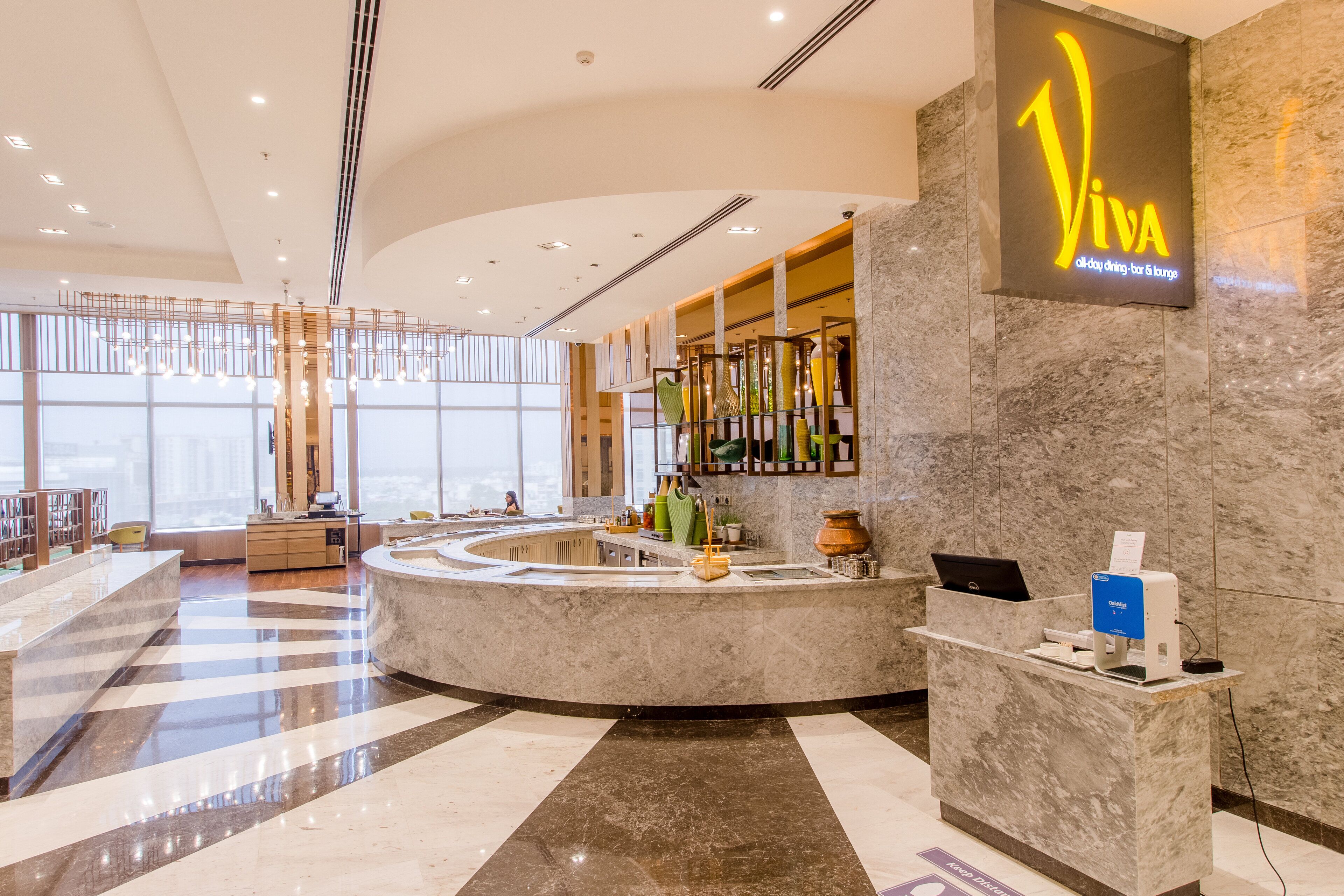 Breakfast, lunch and dinner served