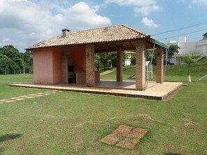 Property grounds - Country house in a gated community in Itupeva. <br> (Itupeva)