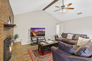 Smart-TV, Kamin