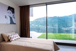 3 bedrooms, premium bedding, memory-foam beds, blackout curtains - Feel Discovery Douro Cherry (Amarante)