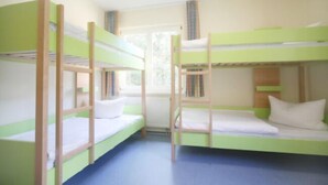 Quadruple Room | WiFi - DJH Jugendherberge Güstrow (Guestrow)