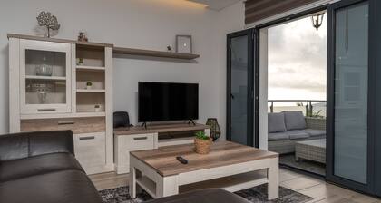 Casa ZĂ, Tranquility, a Refuge in Arco da Calheta