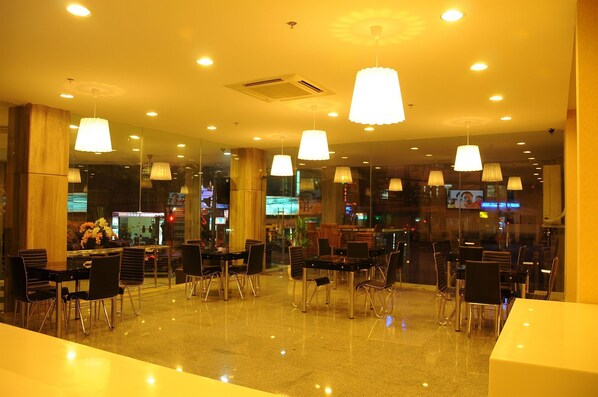 Dining - Tarasa Hotel Da Nang (Da Nang)