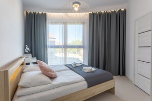 2 Schlafzimmer, Schreibtisch, Bügeleisen/Bügelbrett, kostenloses WLAN