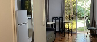 Pleasant studio just a stone's throw from the beach