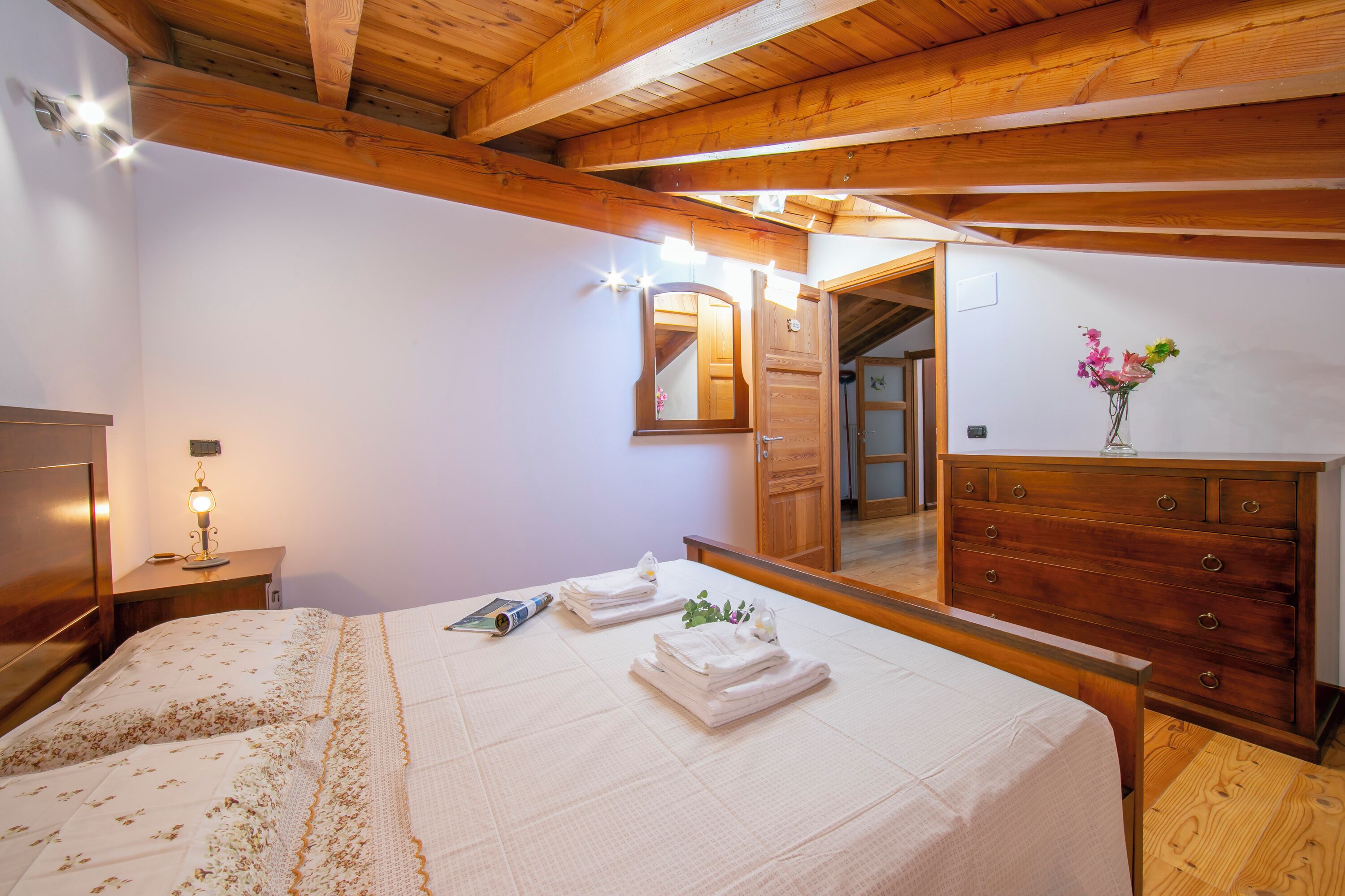 Family Apartment, Multiple Bedrooms, Mountainside (Il Lago Blu Loft With Pool) | 3 bedrooms, WiFi, bed sheets