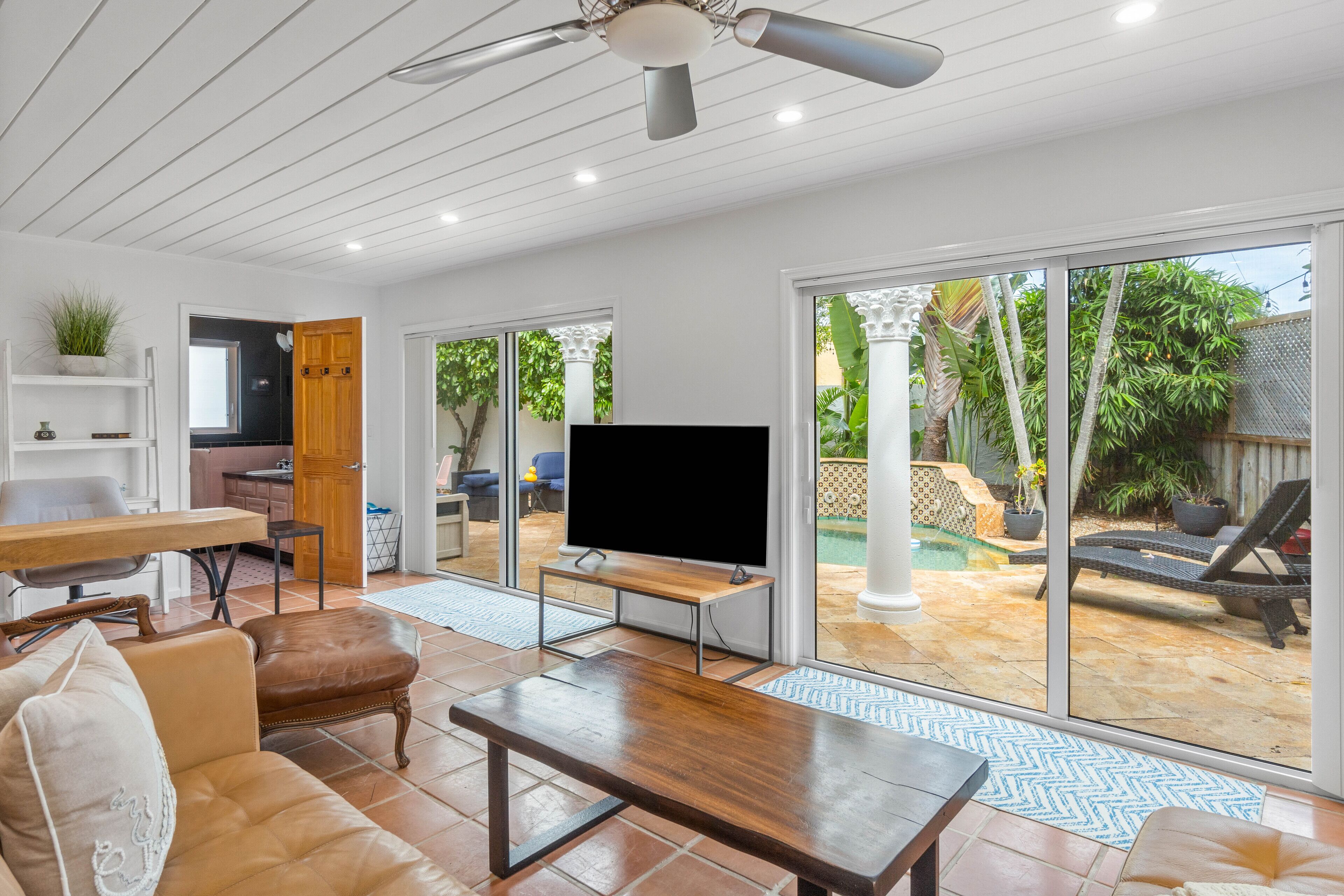 Smart TV, books, music library, stereo