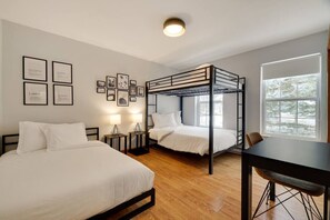 6 bedrooms, desk, iron/ironing board, travel cot