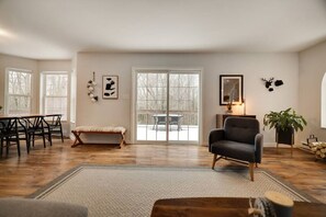 Smart TV, fireplace, table tennis, books