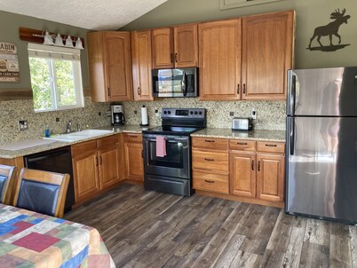 Cozy Cabin with a Mountain View