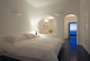Room - White (Santorini)