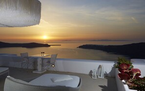 Balcony - White (Santorini)