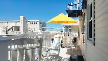 Chambre quadruple Prestige | Terrasse/patio