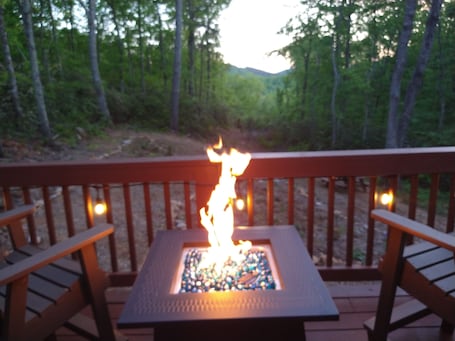 Property grounds. Cozy cabin for 2 w/ great mt views & walking trails!