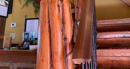 RUSTIC yet ELEGANT! TALL TIMBERS LODGE in the Thousand Islands