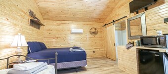 1bd rm, 1 bth, hotel style cabin w/ Mini fridge, micro, & tv, at Kick Back Ranch