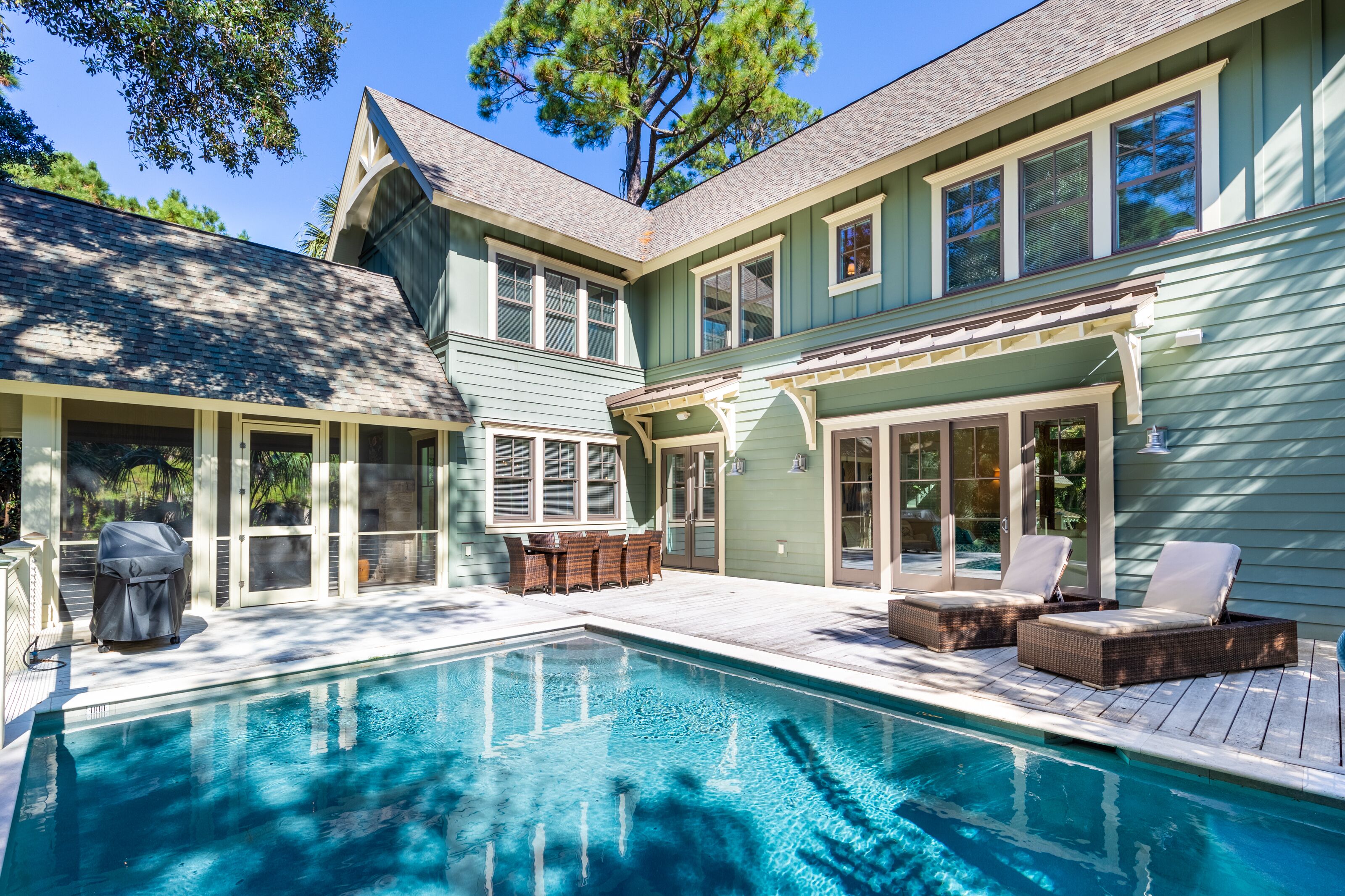Spacious luxury home with quiet, central location and private pool