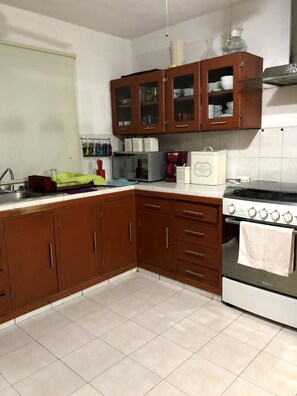 Fridge, microwave, oven, coffee/tea maker