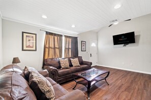 Living room - 5218 Beach Dr A (Panama City Beach)