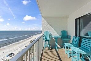 Maison (The Summit 1426) | Balcon
