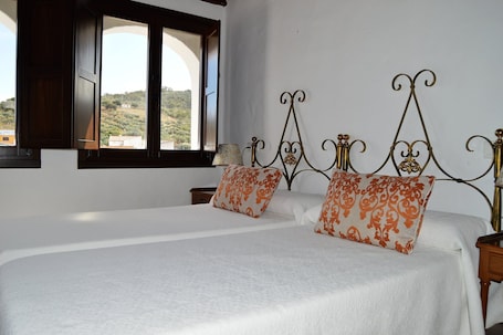 2 bedrooms. 2 bedroom apartment