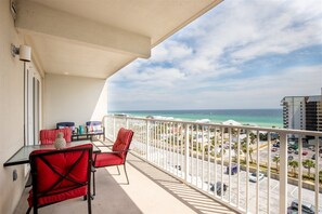 Hus (Laketown Wharf 810) | Exteriör