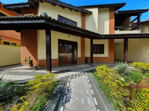 Casa com Vista Para o mar a 70 Metros da Praia