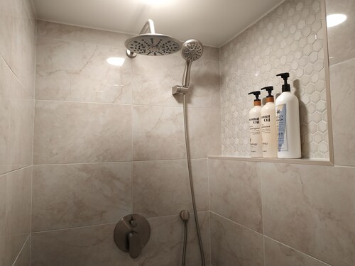 Newly renovated entire guest suite in Orange County.