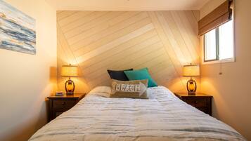 2 chambres, coffres-forts dans les chambres, lit parapluie