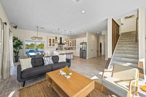 Smart TV, ping pong, offices