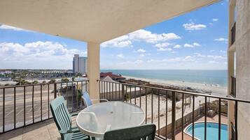 Condo, 2 Queen Beds (Moondrifter 606) | 2 bedrooms