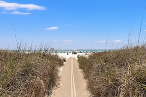 Estudio, 2 camas de matrimonio (Top of the Gulf 607) | Playa | Ubicación a pie de playa