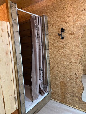 Studio de base | Salle de bain