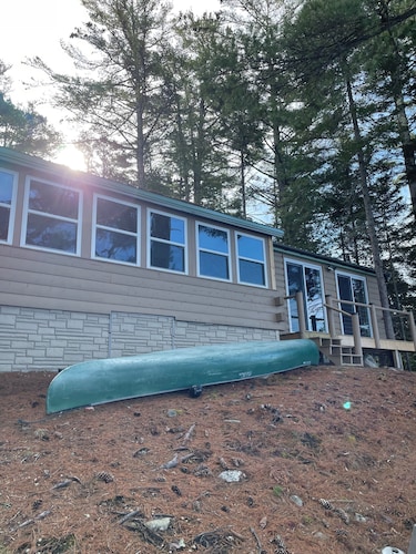 Lakefront Cabin near Acadia National Park