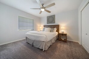 3 bedrooms, desk, iron/ironing board, WiFi