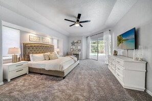 3 bedrooms, desk, iron/ironing board, WiFi