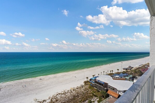 Hus (The Summit 1206) | Strand | På stranden och fiske