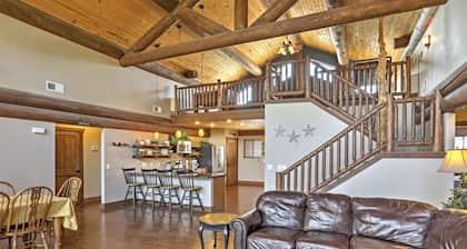 Kings River Lodge North” - Spacious 10 Bedroom Log Cabin Across from the Lake!