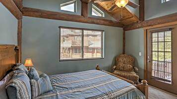 9 bedrooms, travel crib, WiFi, bed sheets