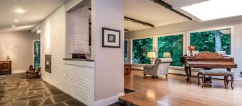 Private retreat minutes from GW P/way, DC, airport