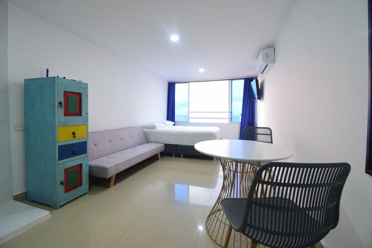 Comfort Studio | 1 bedroom, free WiFi, bed sheets