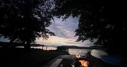 Lakefront Retreat on Platte Lake - Sleeps 18 - 2 King Ensuites - Pontoon Rental