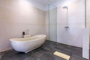 Bathroom - Villa Sonia Bisma (Ubud)