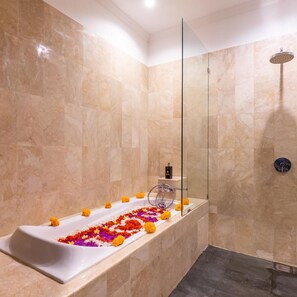 Bathroom - Villa Sonia Bisma (Ubud)
