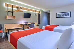 Room, 2 Double Beds | Desk, laptop workspace, blackout drapes, iron/ironing board - City Express by Marriott Caborca (Caborca)