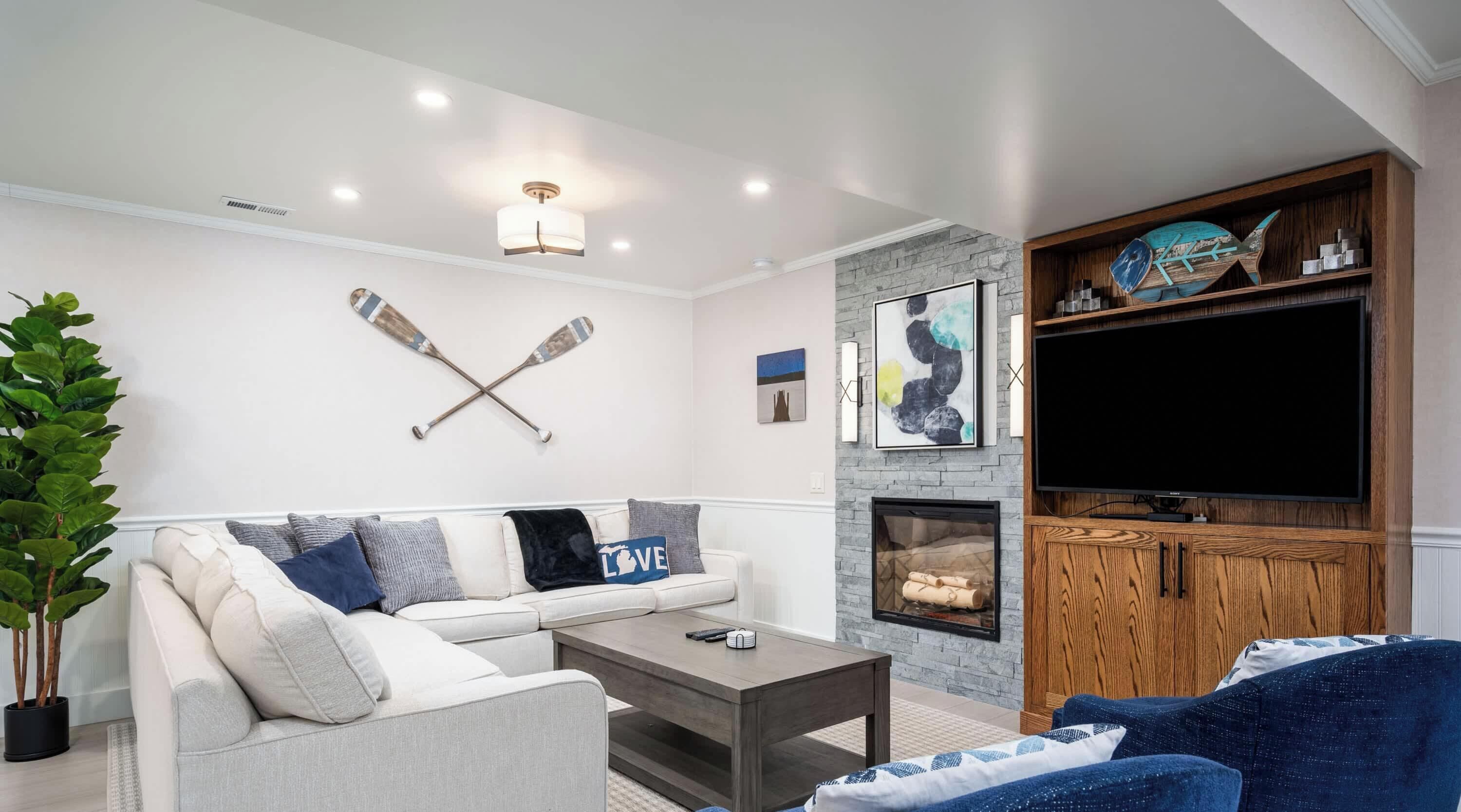 TV, fireplace, offices