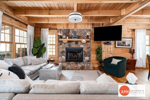 TV, fireplace, offices